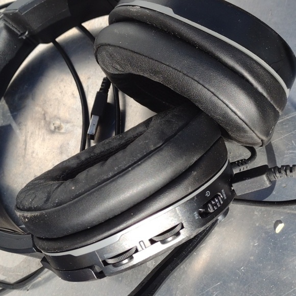 Turtle Beach A3300 Black Gaming Headset with Microphone NWOT - Picture 2 of 2